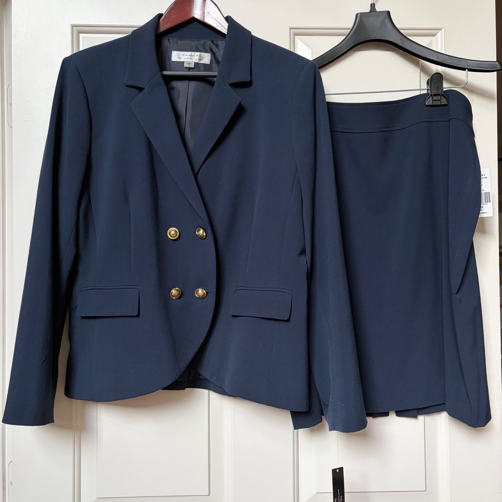 Tahari Arthur S Levine Navy Blue Skirt Suit Double Breasted Gold Buttons Size 16